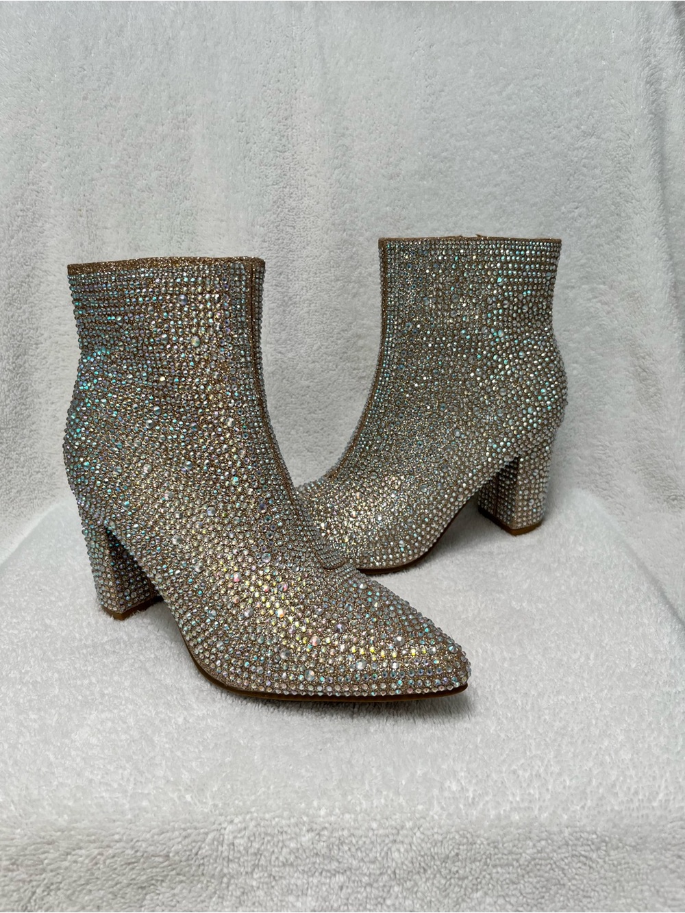 Forever Women’s “Rhinestone Iceberg”Embellished Ankle Boots SZ 7 New Without Tag